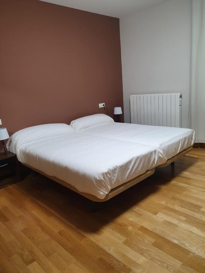 Hostal Rural 18 De Abril Olite Zewnętrze zdjęcie